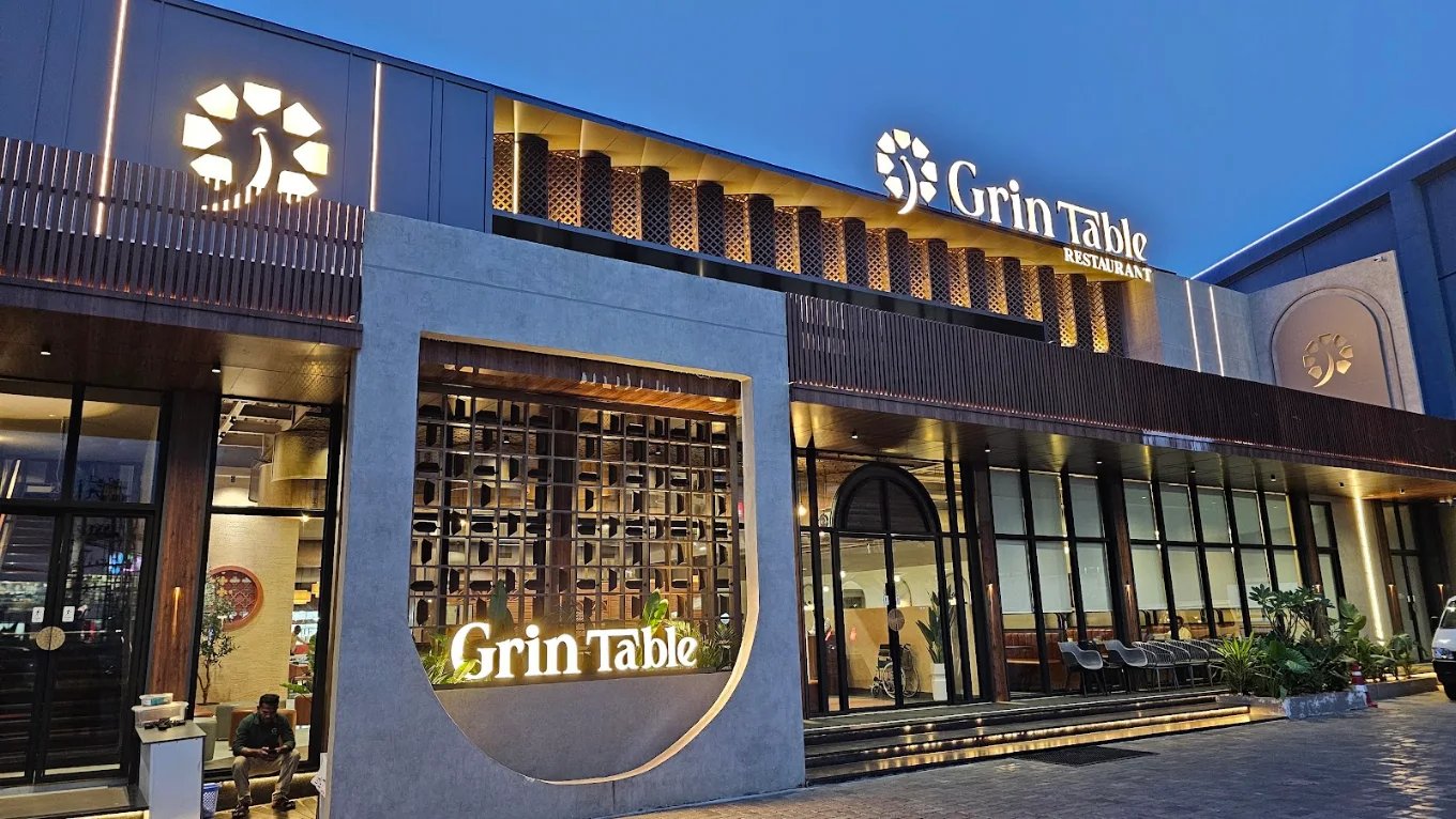 Grin Table Restaurant lighting design, Perinthalmanna, Kerala